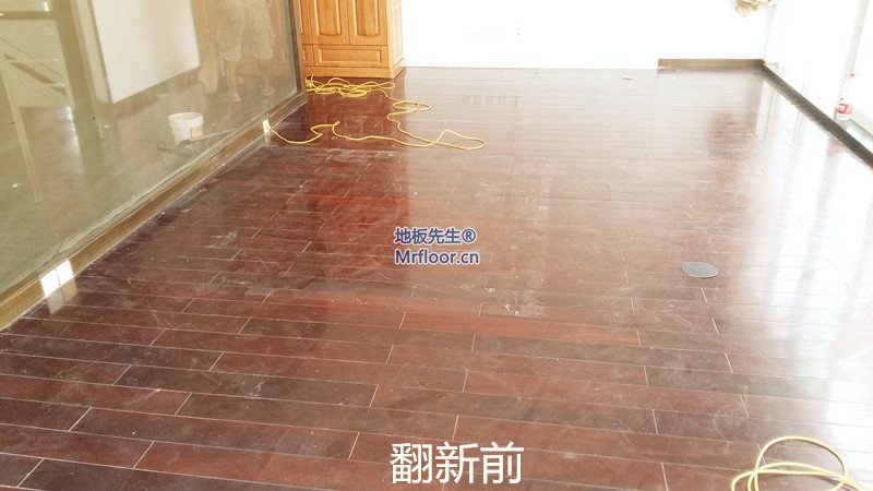 中国胡桃木实木地板翻新