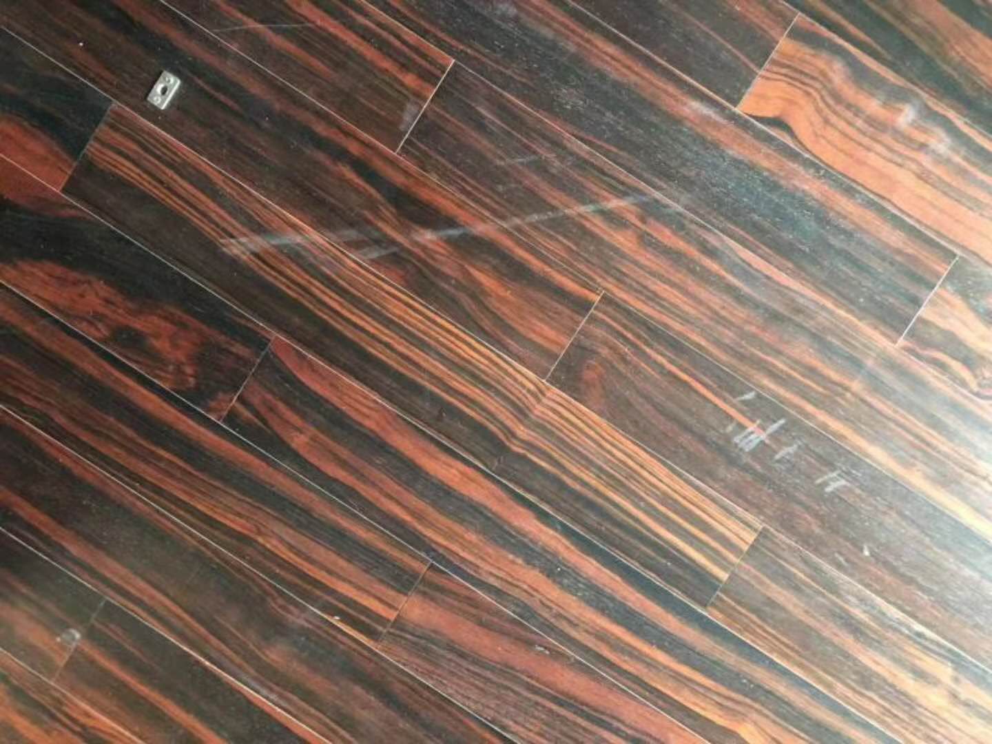 木地板清洁重涂工艺