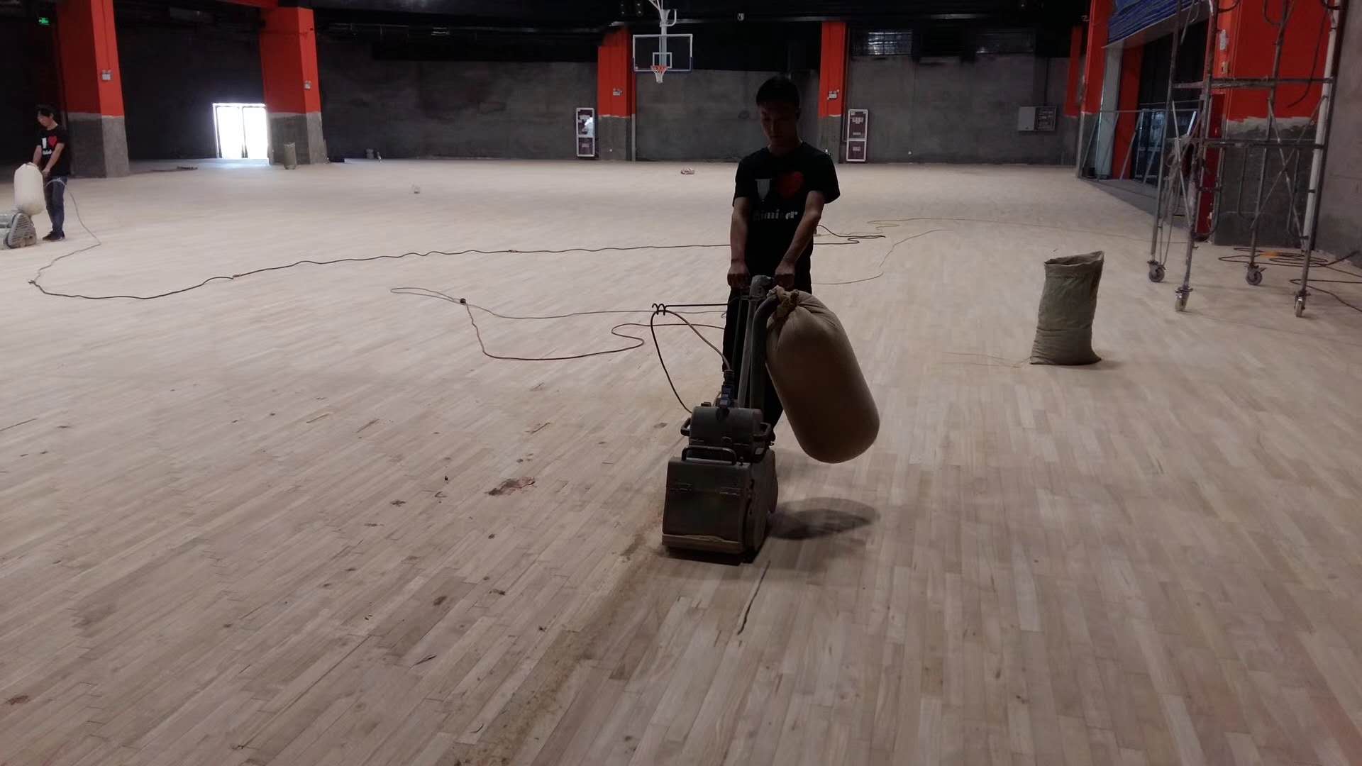 洛克公园合肥安粮馆运动木地板翻新案例