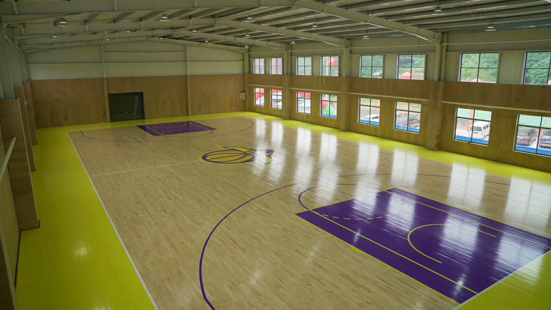 长沙卓晟球馆地板翻新防滑保养彩漆案例