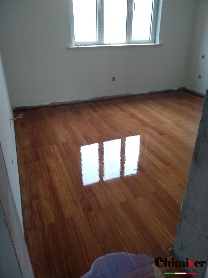 上海虹口家庭木地板翻新打磨保养上漆施工案例