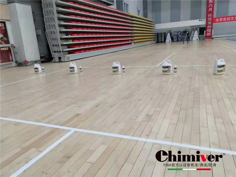 陕西安康高新中学体育馆木地板翻新保养彩漆重涂案例